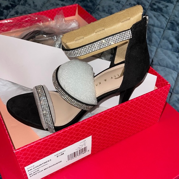 Kelly & Katie Shoes Kelly Katie Black Heel Size 85 Poshmark